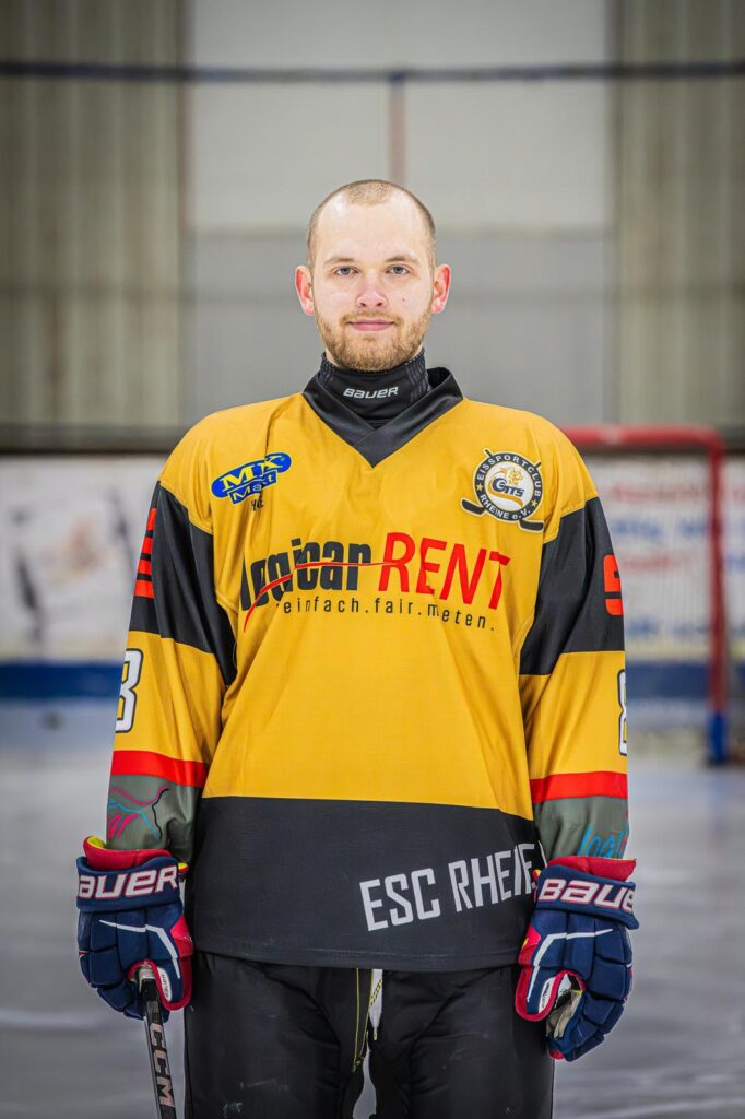 Weber Artur — F, #8